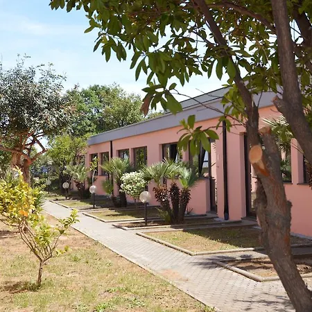 Phalesia 3* Πιομπίνο