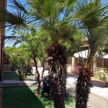 Phalesia מלון 3*