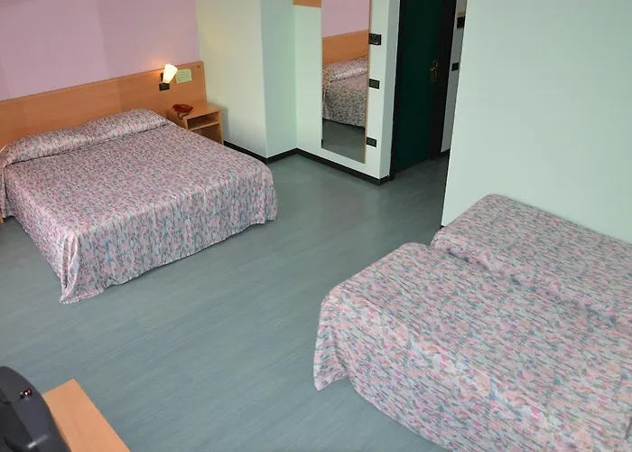 Phalesia Πιομπίνο